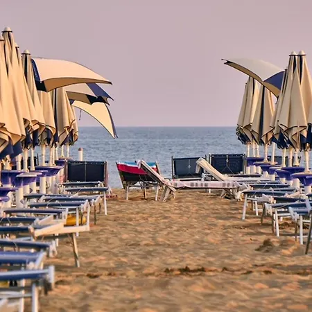 Apartment Comfortable Vacation Retreat In A Area Bibione